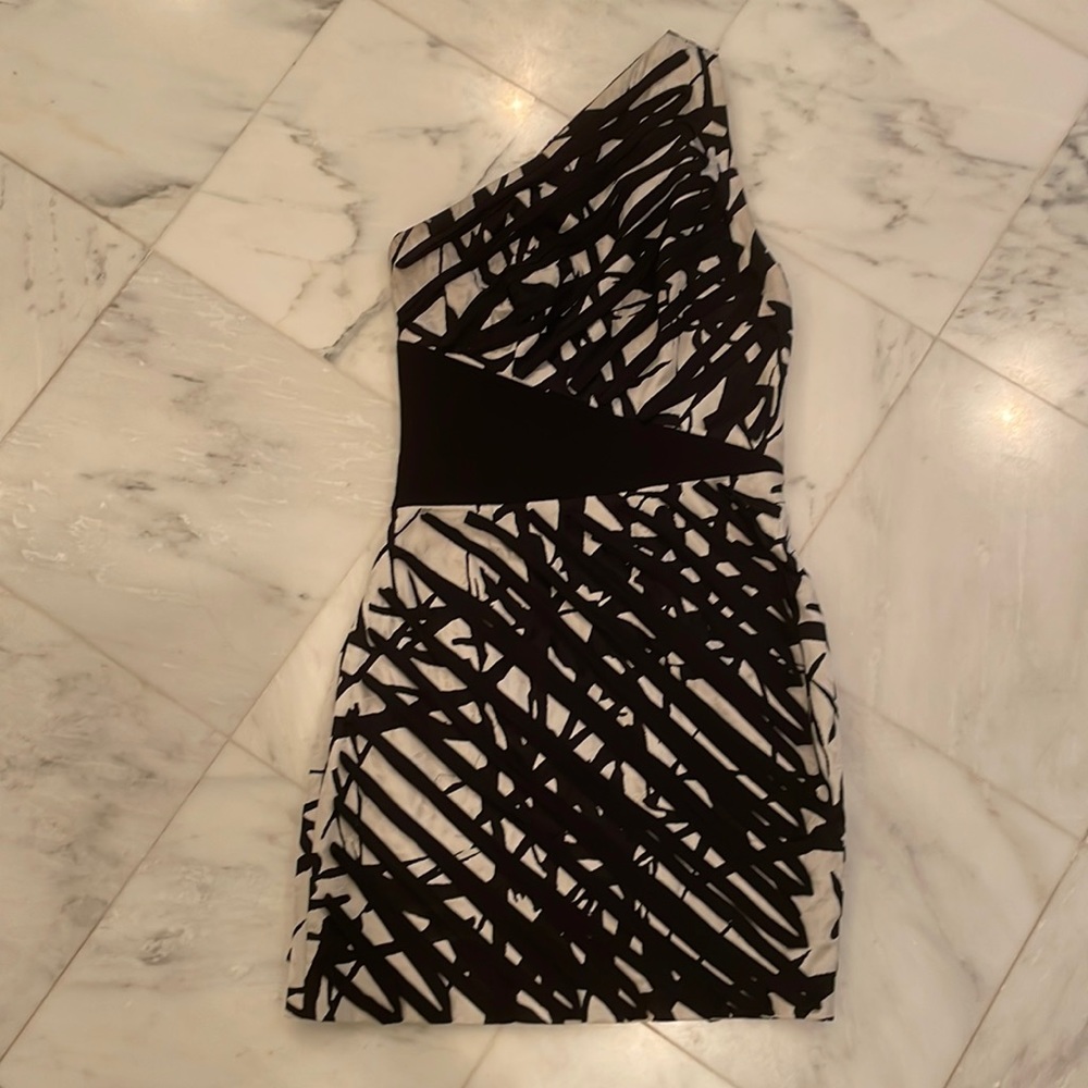 Robert Rodriguez abstract black and white print dress — size 0